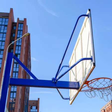 Баскетбольная стойка уличная одноопорная для игрового щита 1050х1800 мм вынос 1200 мм ZAVODSPORTA за 39&nbsp;600 ₽ купить в Калуге